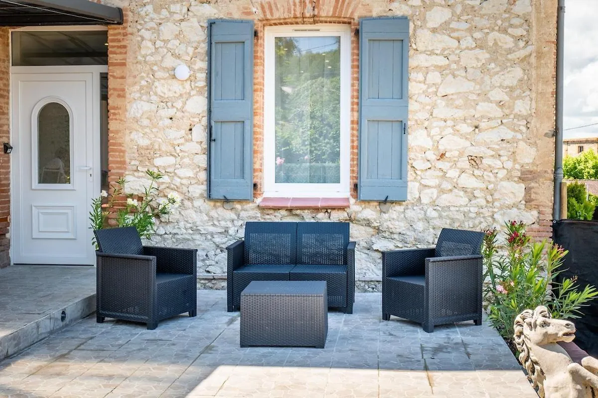 Au Paradis Des Anges Maison De Village Climatise Avec Jardin Briatexte